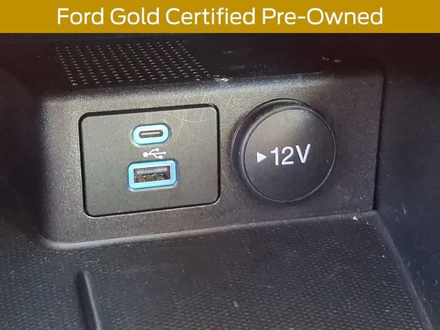 Certified 2022 Ford Escape Titanium image 31
