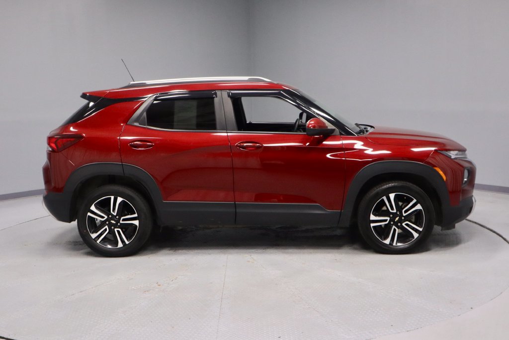 Used 2023 Chevrolet TrailBlazer LT w/ Convenience Package AWD/4WD image 11