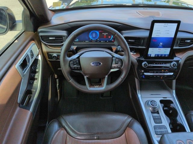 Certified 2022 Ford Explorer King Ranch w/ Technology Package RWD image 16
