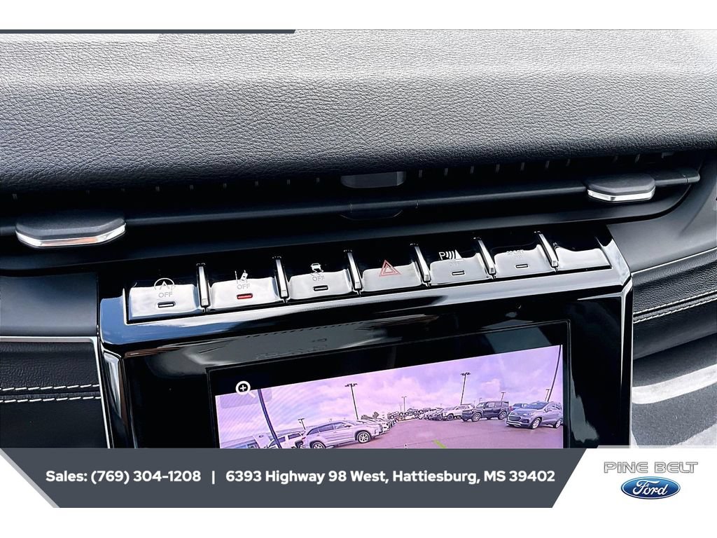 Used 2022 Jeep Grand Cherokee Altitude AWD/4WD image 23