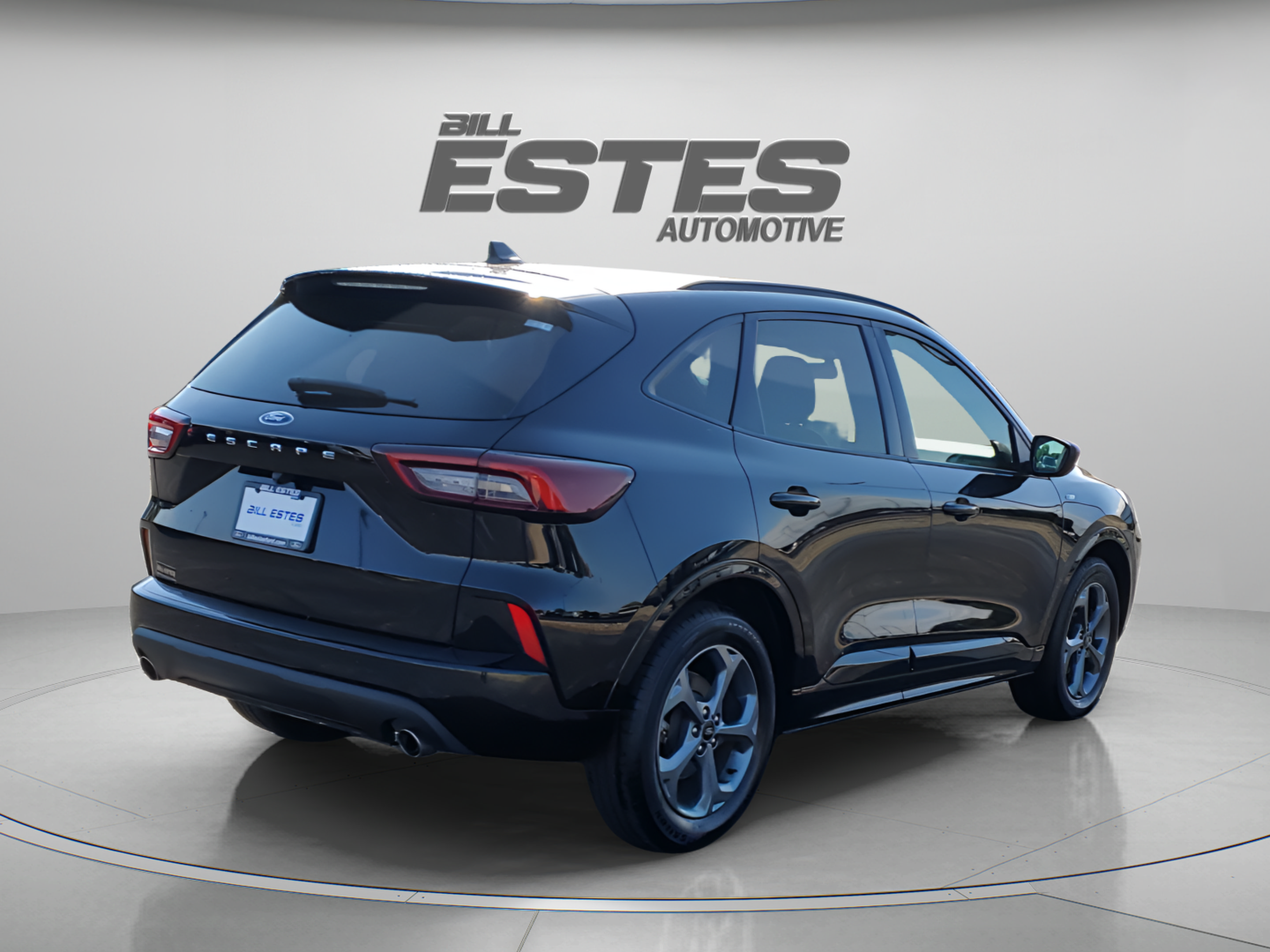 Certified 2024 Ford Escape ST-Line FWD image 4