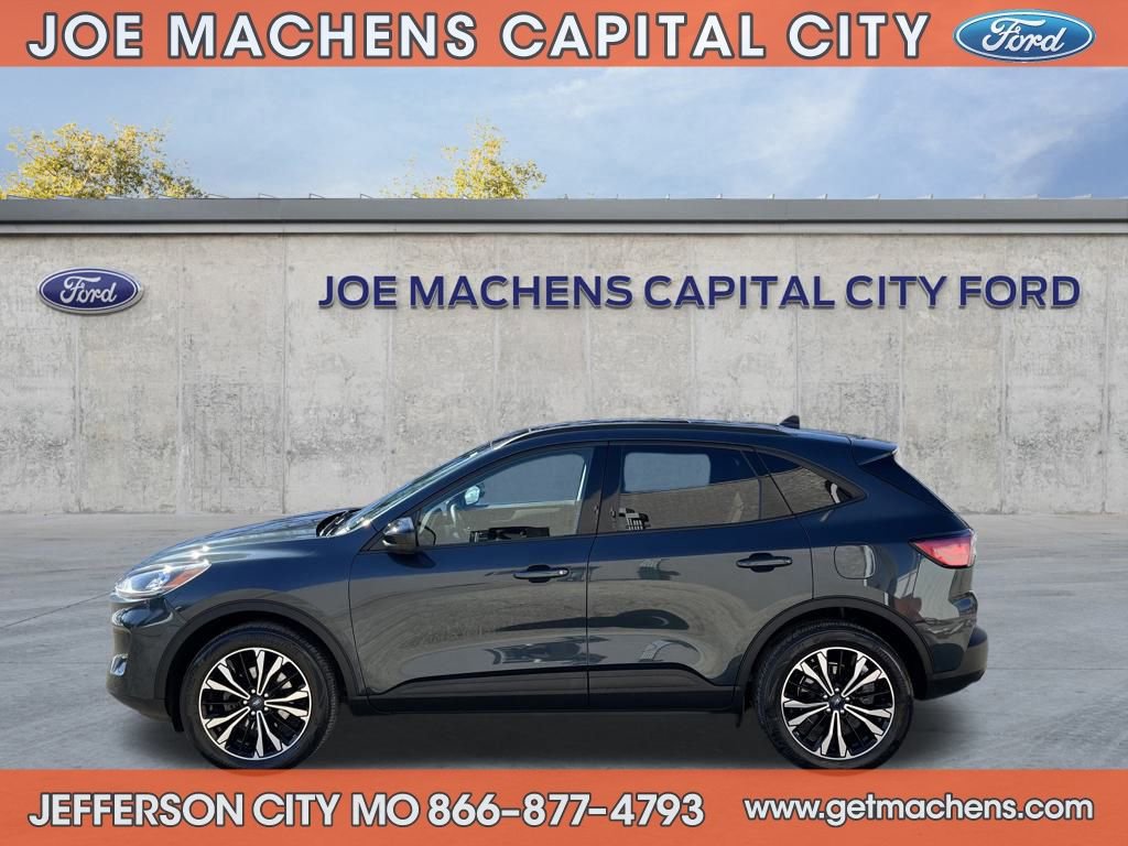 Certified 2022 Ford Escape SE w/ SE Sport Appearance Package image 2