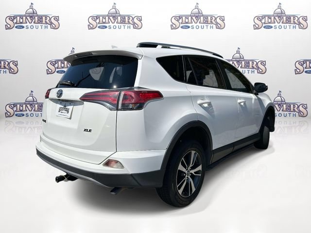 Used 2017 Toyota RAV4 XLE FWD image 8