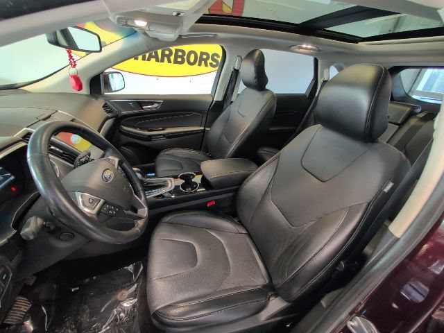 Certified 2018 Ford Edge Titanium w/ Equipment Group 301A AWD/4WD image 11