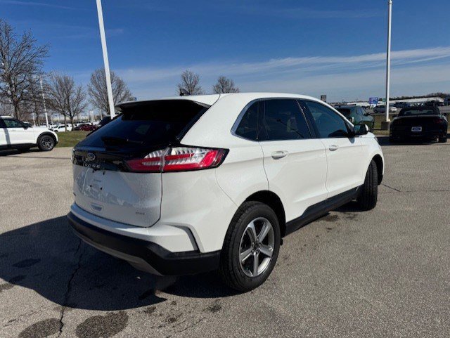 Certified 2024 Ford Edge SEL w/ Convenience Package image 5