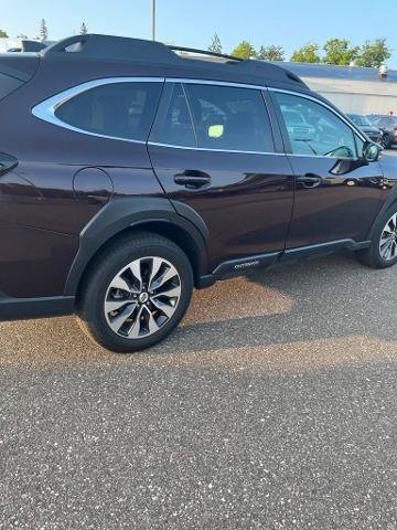 Used 2024 Subaru Outback Limited XT AWD/4WD image 10