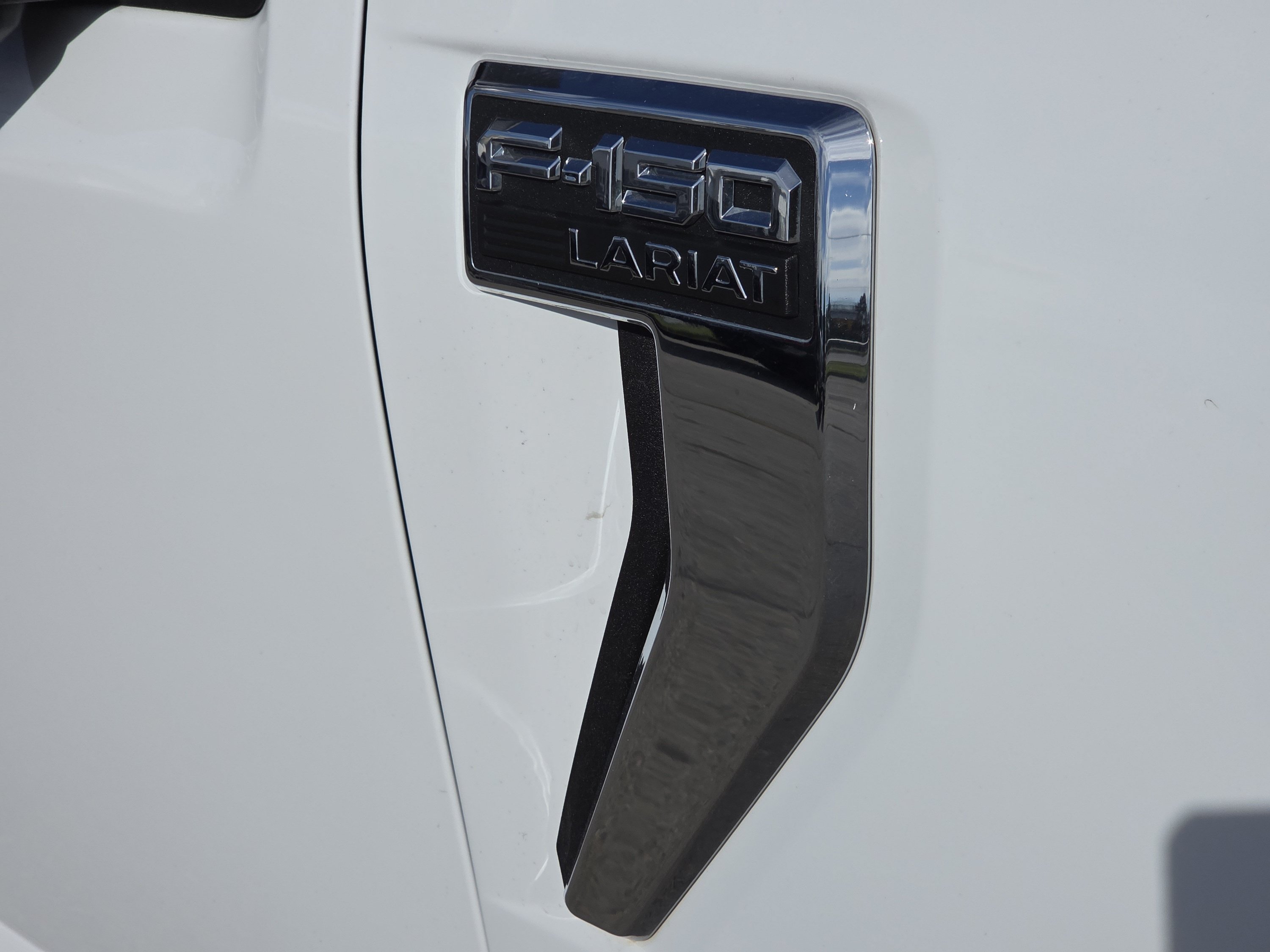 Certified 2023 Ford F150 Lariat w/ Equipment Group 502A High AWD/4WD image 28