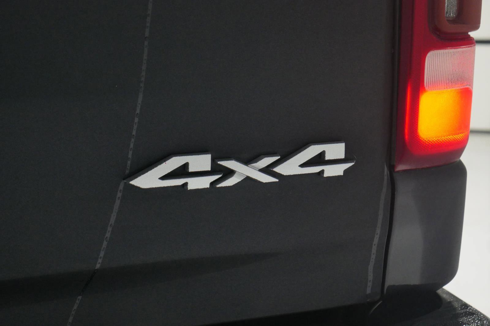 Used 2020 RAM 1500 Limited w/ Off Road Group image 28