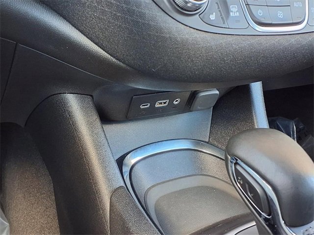 Used 2024 Chevrolet Malibu LT image 19