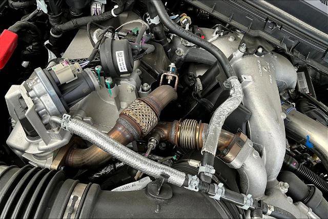 Certified 2025 Ford F350 Platinum w/ FX4 Off-Road Package image 35