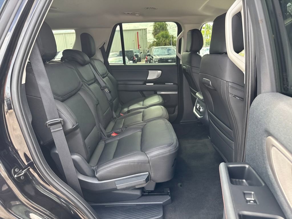 Certified 2025 Ford Expedition Active RWD image 28