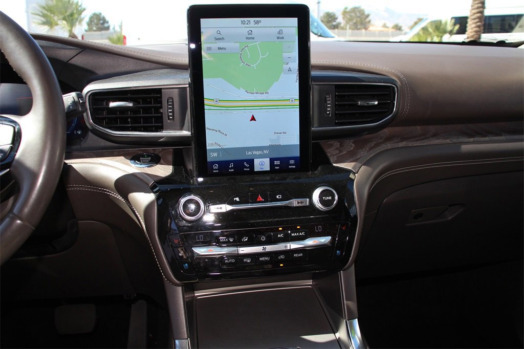 Certified 2021 Ford Explorer Platinum w/ Equipment Group 601A image 18