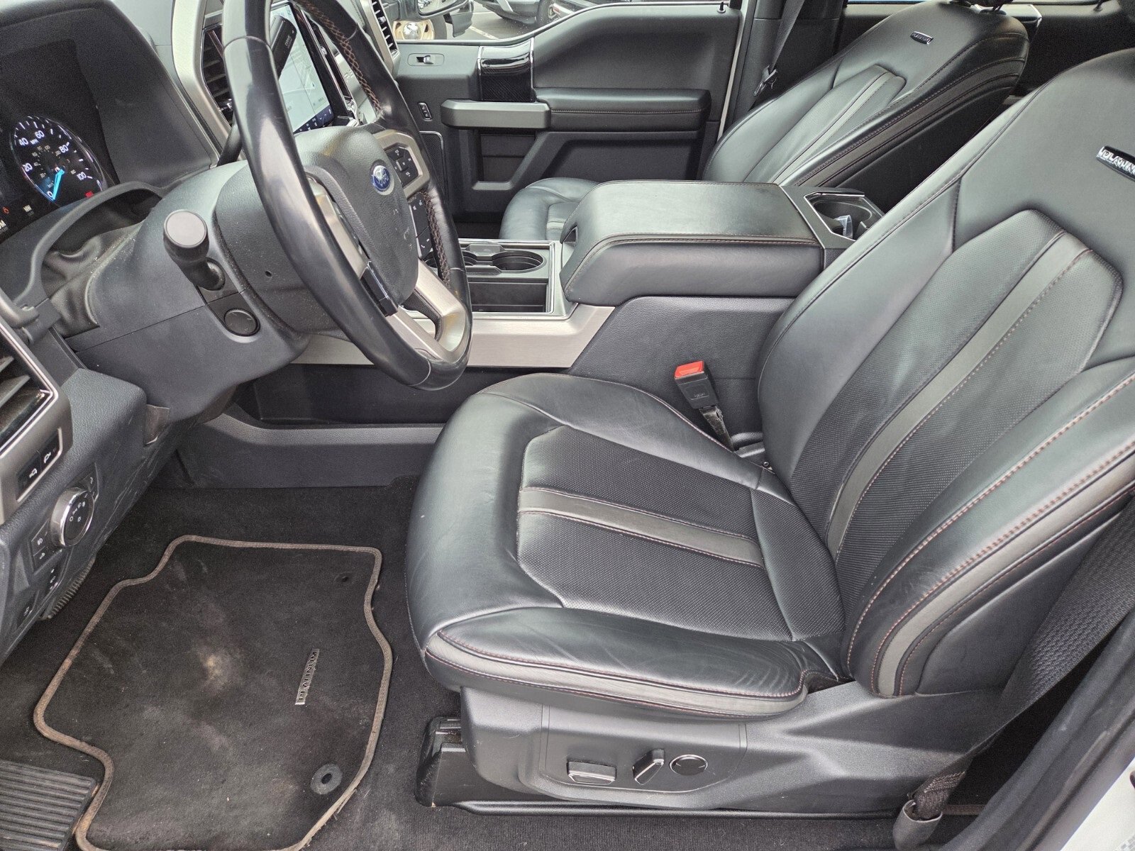 Certified 2022 Ford F350 Platinum w/ Tremor Off-Road Package image 4