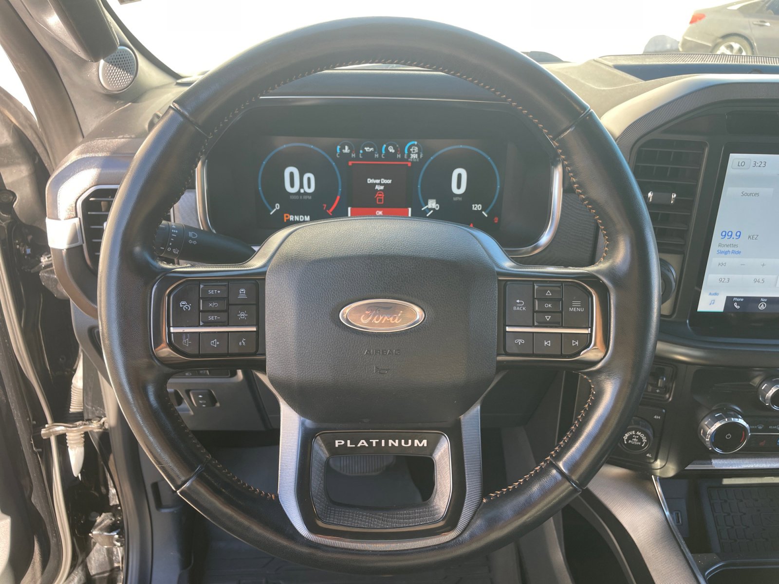 Certified 2023 Ford F150 Platinum w/ Equipment Group 701A High image 9