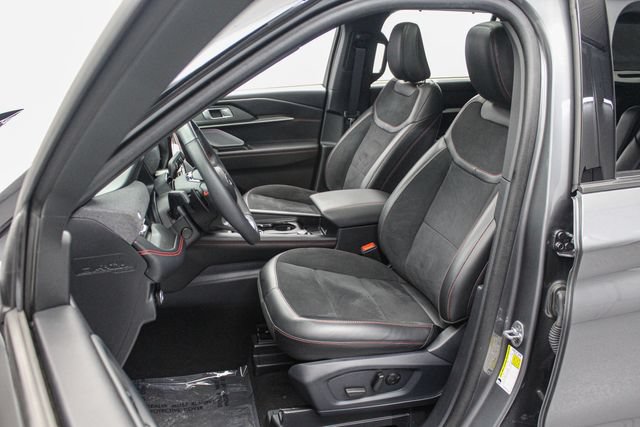 Certified 2025 Ford Explorer ST AWD/4WD image 21