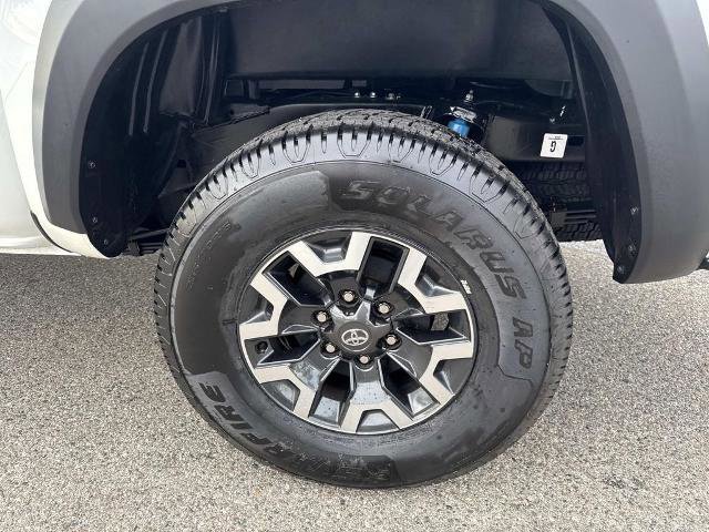 Used 2023 Toyota Tacoma TRD Off-Road image 9