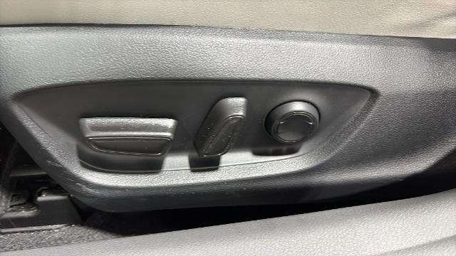 Used 2024 Toyota Camry SE image 27