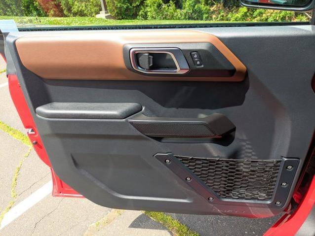 Certified 2024 Ford Bronco Outer Banks AWD/4WD image 11