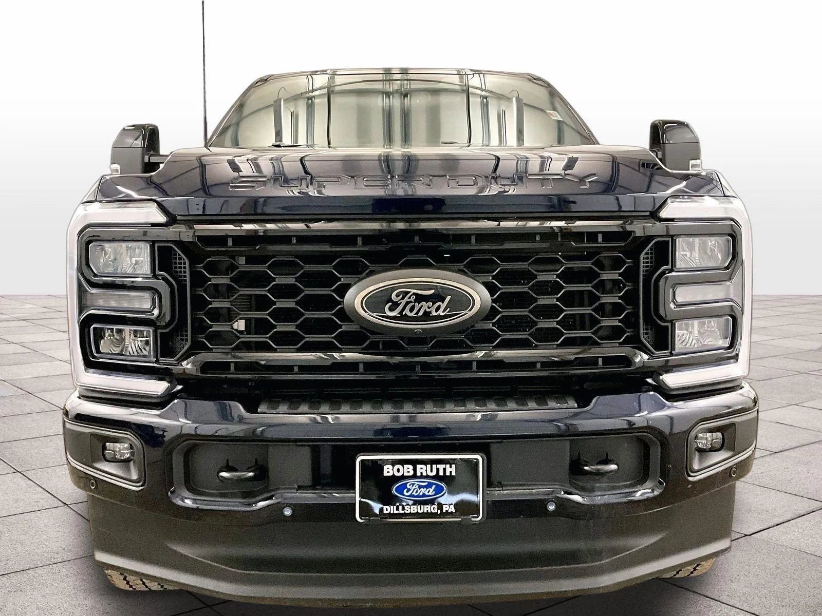 Certified 2025 Ford F250 Lariat w/ Lariat Ultimate Package AWD/4WD image 3