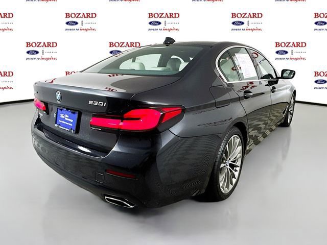 Used 2021 BMW 530i xDrive w/ Premium Package image 5