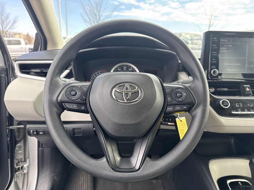 Used 2022 Toyota Corolla LE FWD image 15