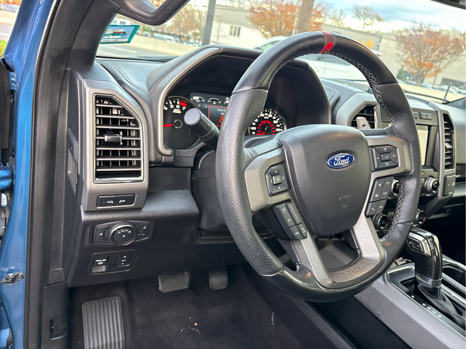 Certified 2019 Ford F150 Raptor w/ Equipment Group 802A Luxury image 16