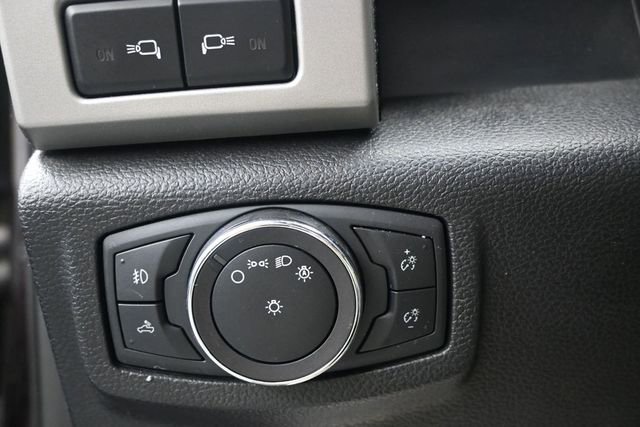 Certified 2019 Ford F150 Lariat w/ Equipment Group 502A Luxury AWD/4WD image 8
