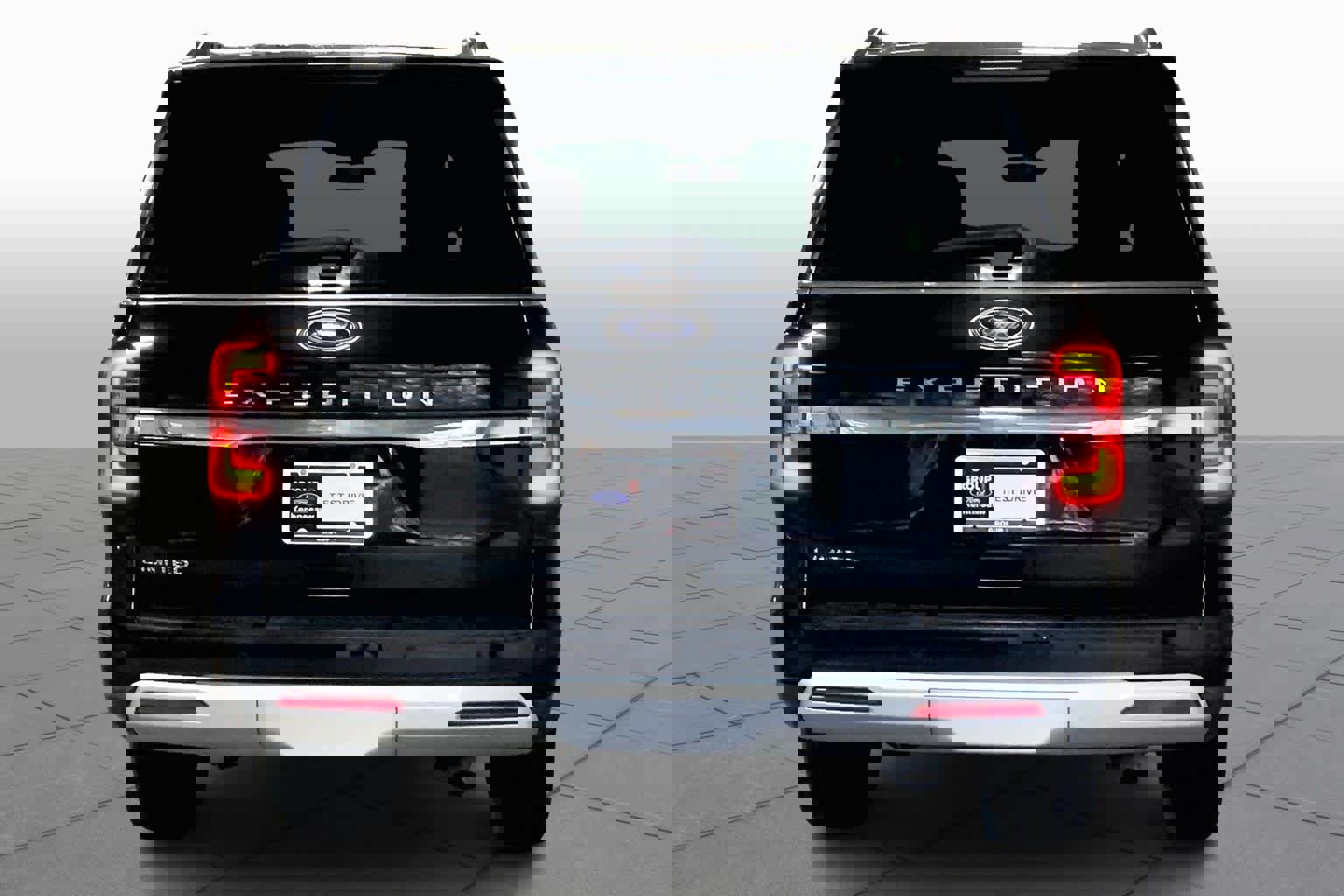 Certified 2023 Ford Expedition Limited image 4