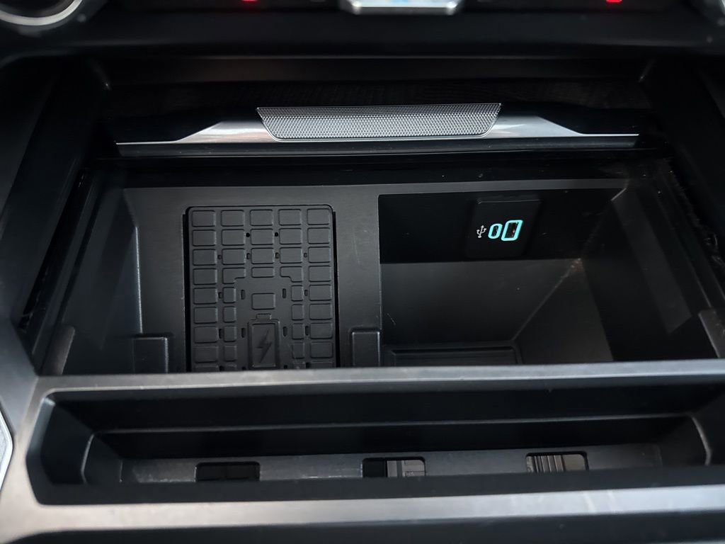 Certified 2023 Ford F350 Platinum w/ FX4 Off-Road Package image 40