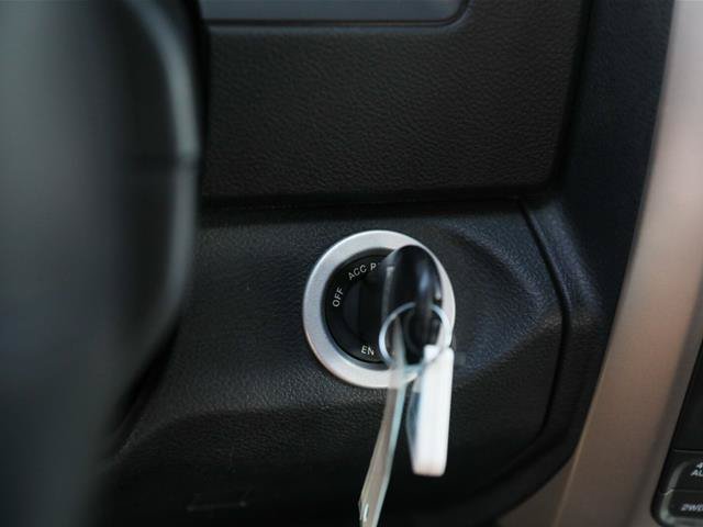 Used 2018 RAM 1500 Laramie AWD/4WD image 40