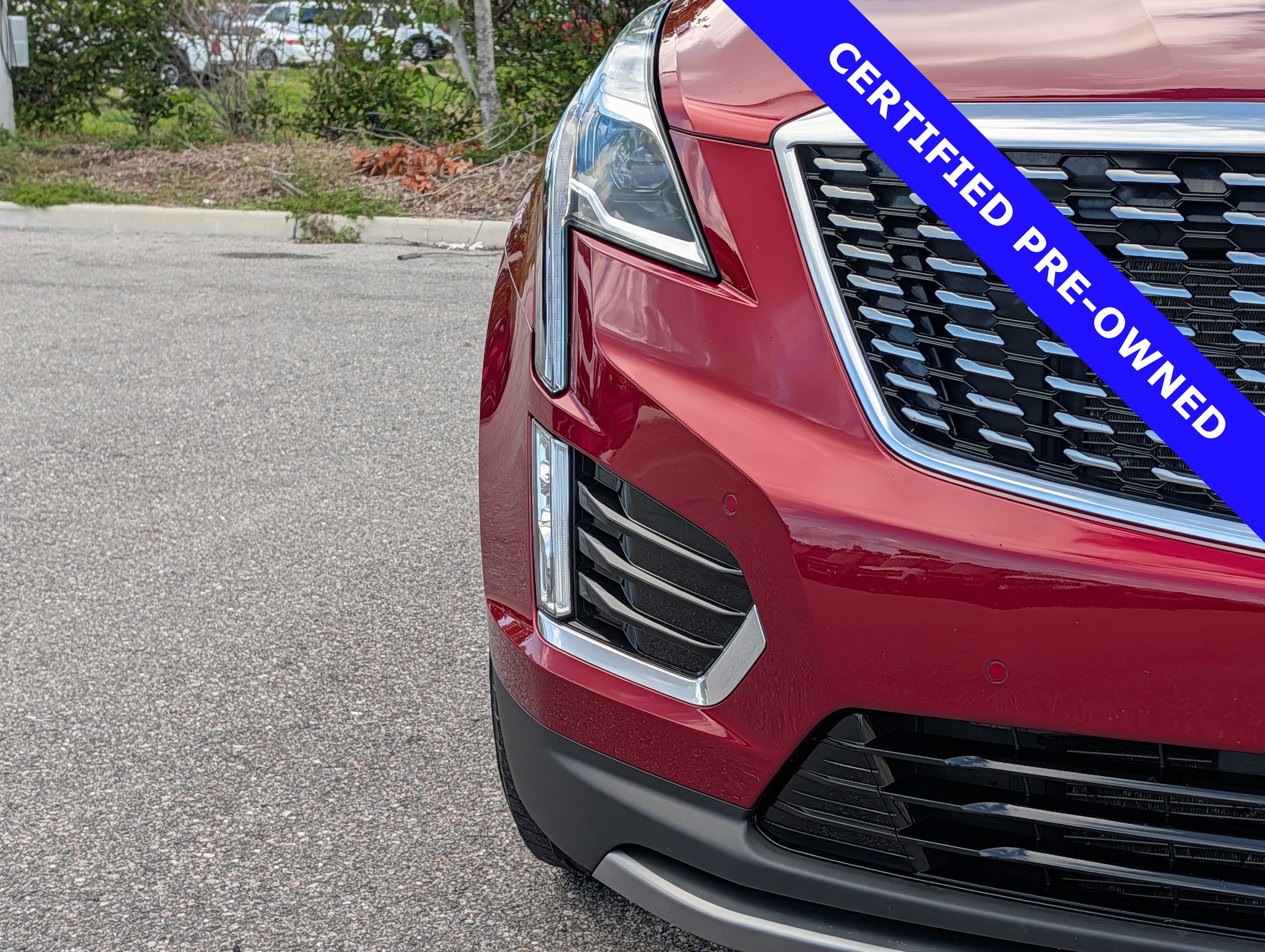 Used 2024 Cadillac XT5 Premium Luxury w/ LPO, Floor Liner Package FWD image 9