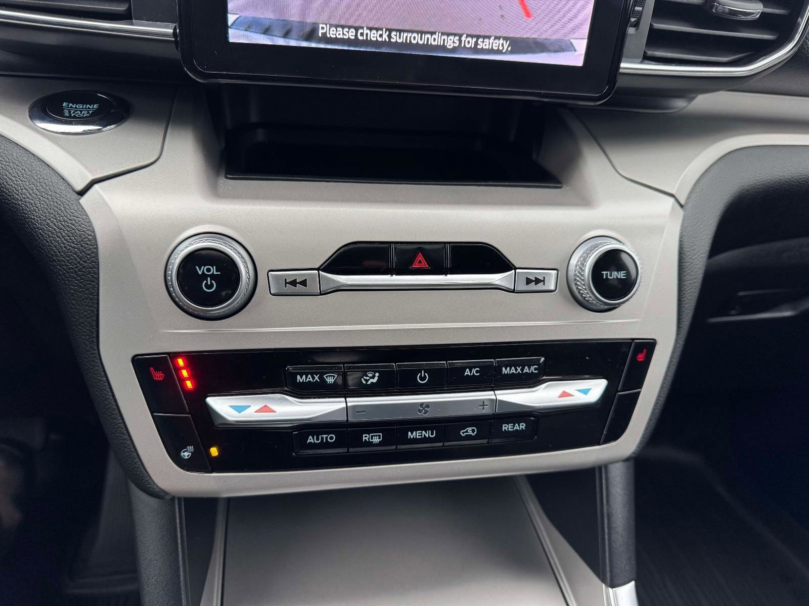 Certified 2022 Ford Explorer XLT w/ Equipment Group 202A image 30