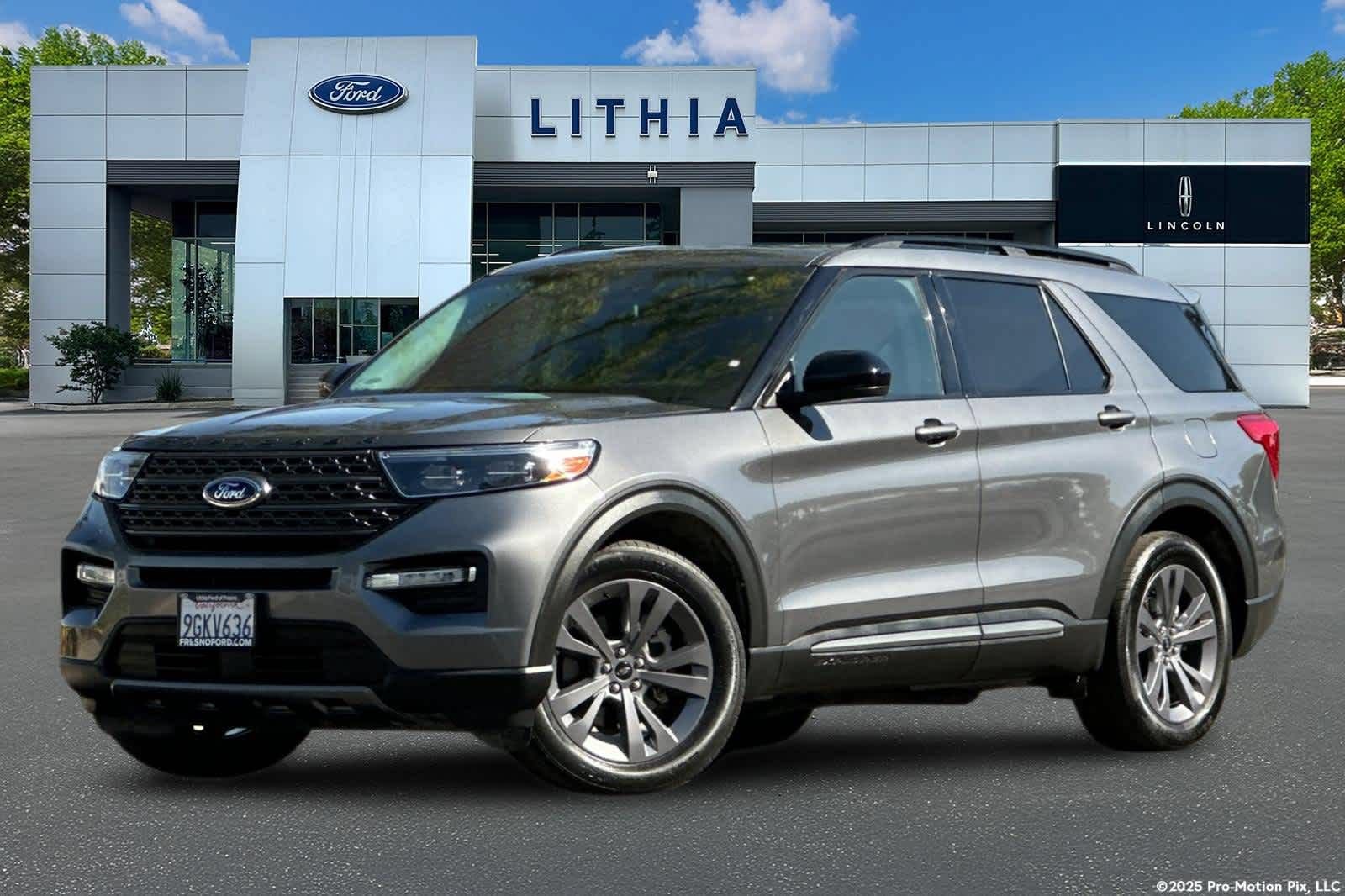 Certified 2022 Ford Explorer XLT w/ Equipment Group 202A