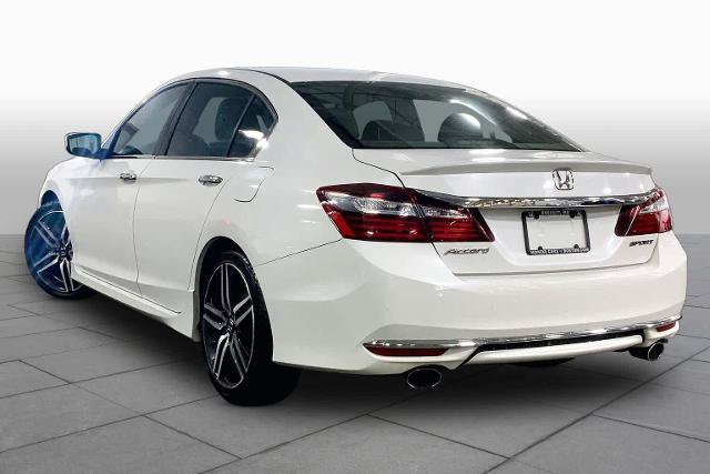 Used 2017 Honda Accord Sport image 12