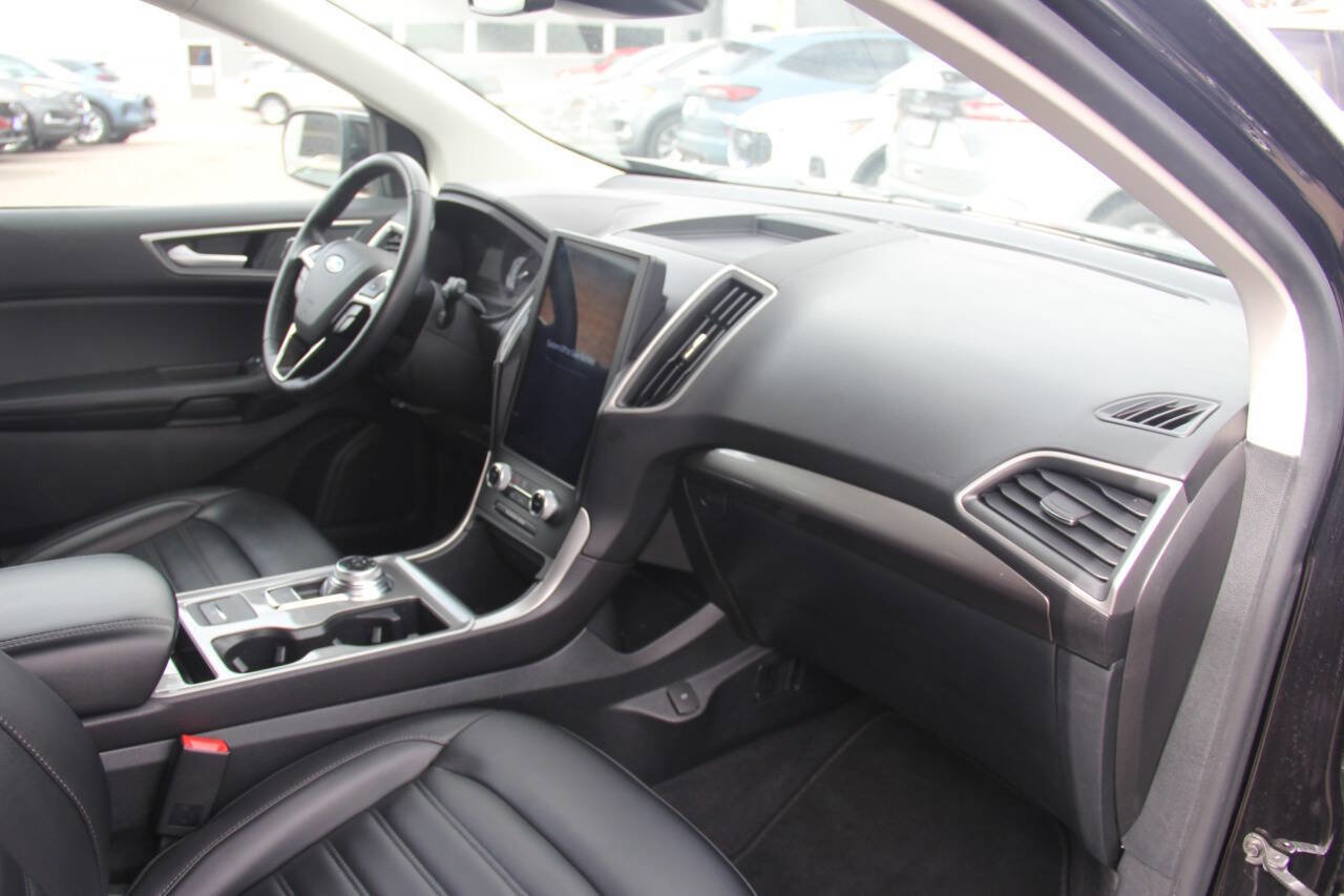 Certified 2024 Ford Edge SEL AWD/4WD image 20