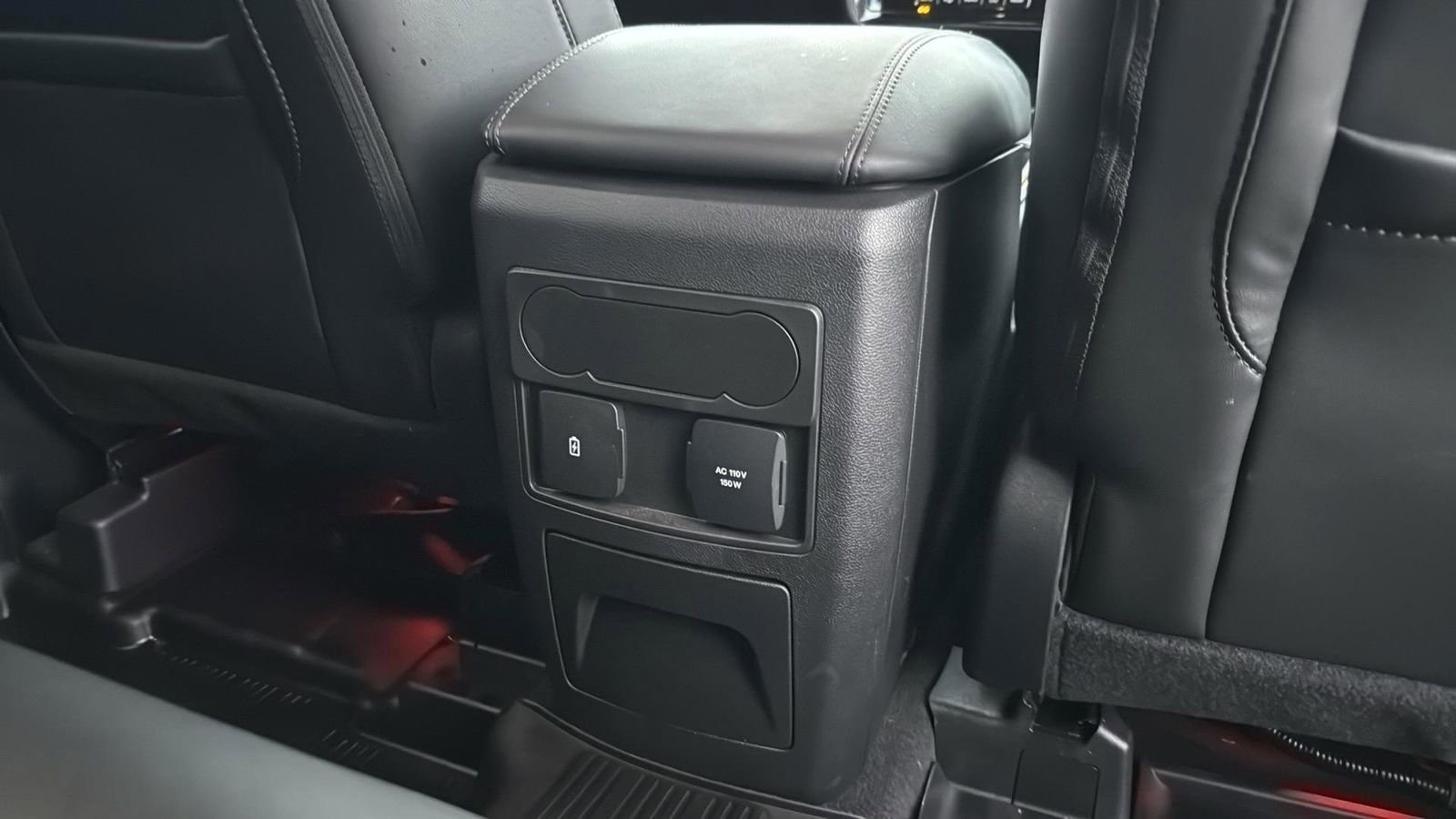 Certified 2022 Ford Explorer Platinum w/ Technology Package image 26