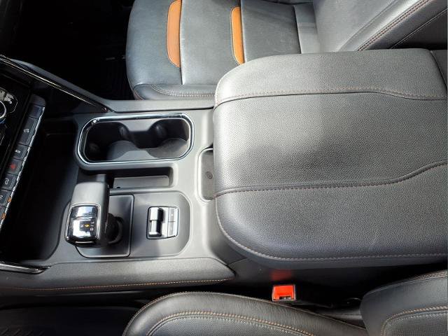 Used 2024 GMC Sierra 1500 AT4 w/ Technology Package image 24