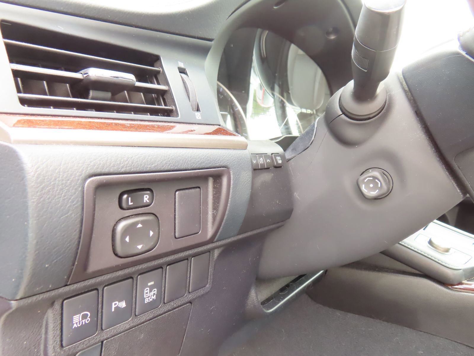 Used 2017 Lexus ES 350 w/ Luxury Package FWD image 14