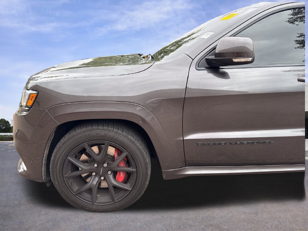 Used 2020 Jeep Grand Cherokee SRT w/ Trailer Tow Group IV AWD/4WD image 33