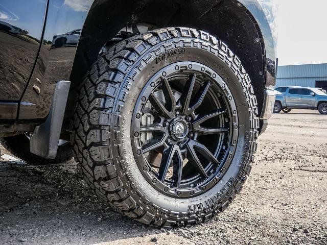 Used 2021 Chevrolet Silverado 1500 LTZ AWD/4WD image 9