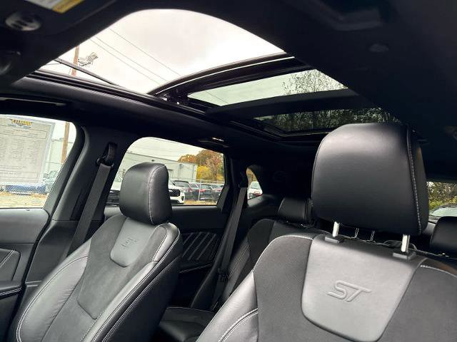 Certified 2024 Ford Edge ST w/ Equipment Group 401A image 13