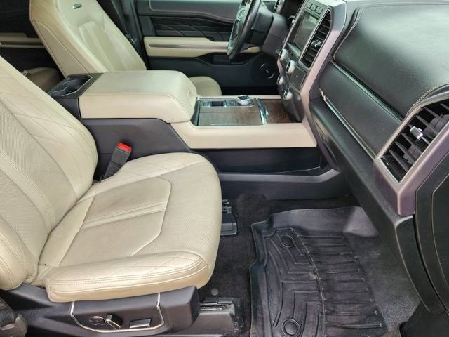 Certified 2019 Ford Expedition Platinum image 12