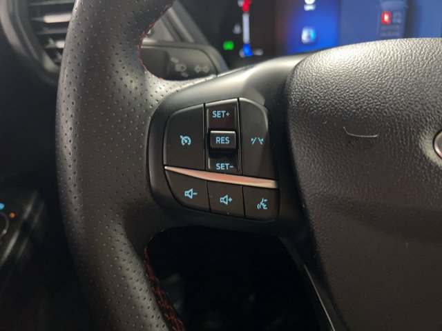 Certified 2025 Ford Escape ST-Line Select AWD/4WD image 21
