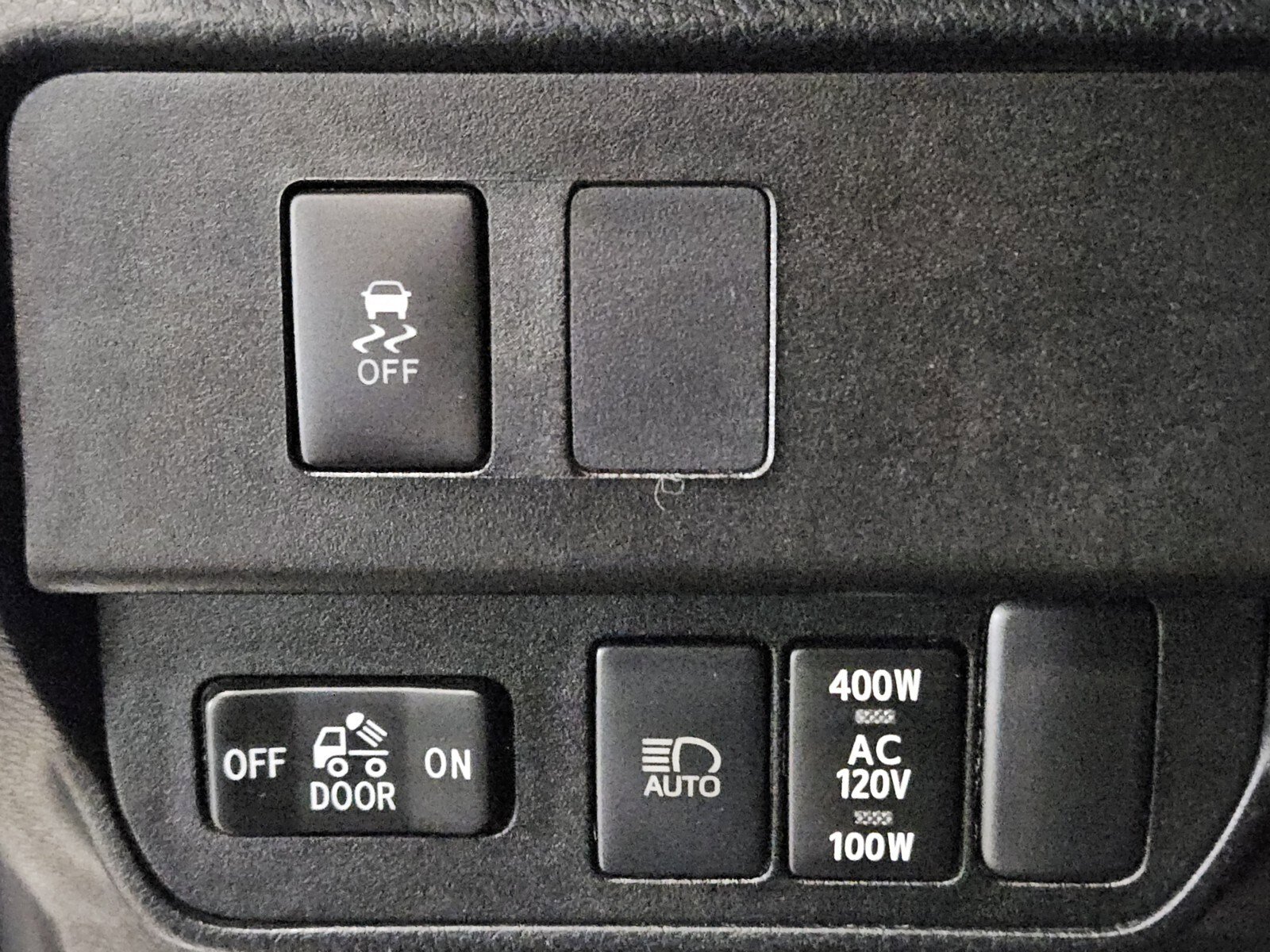 Used 2021 Toyota Tacoma TRD Off-Road w/ Technology Package image 23