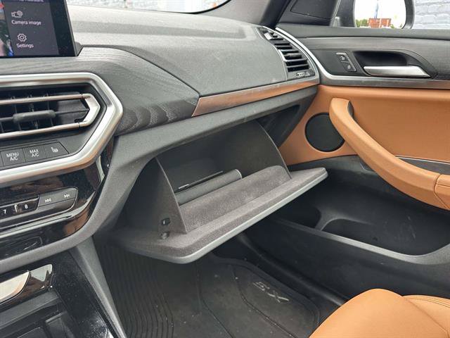Used 2024 BMW X3 xDrive30i w/ Premium Package w/ZPA AWD/4WD image 15
