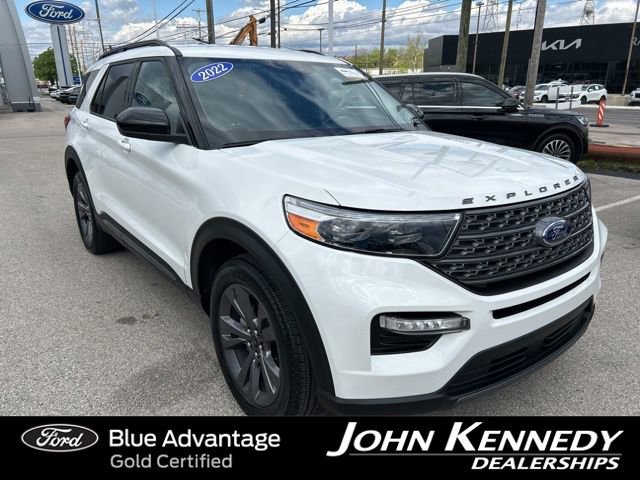 Certified 2022 Ford Explorer XLT w/ Equipment Group 202A AWD/4WD image 4
