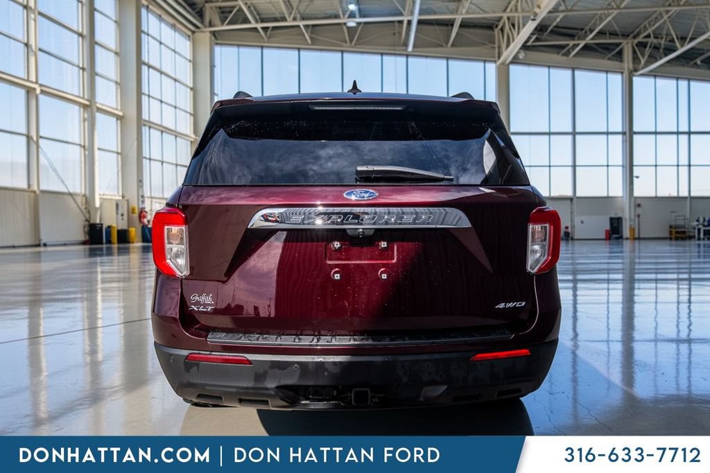 Certified 2022 Ford Explorer XLT w/ Class IV Trailer Tow Package AWD/4WD image 33