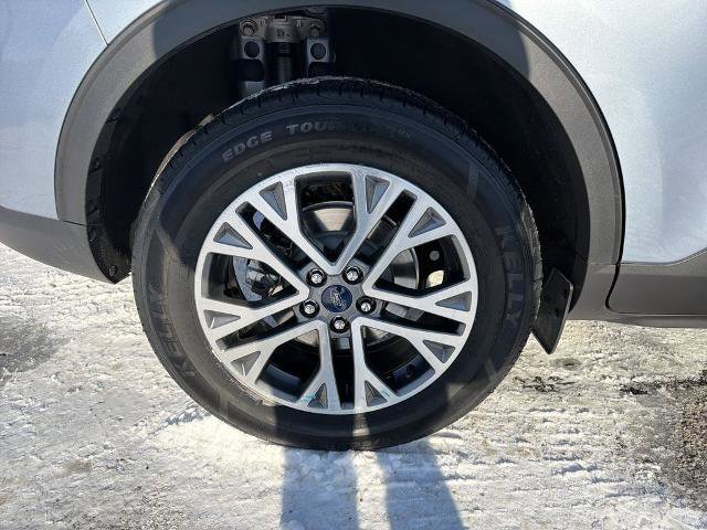 Certified 2022 Ford Escape SEL image 6