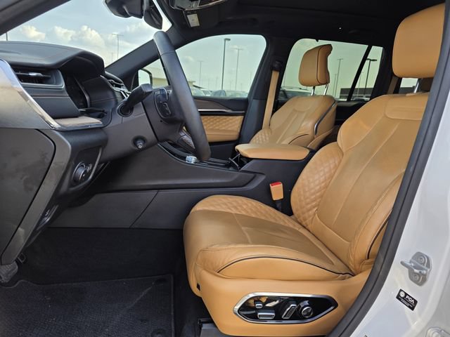 Used 2023 Jeep Grand Cherokee Summit w/ Luxury Tech Group V RWD image 15