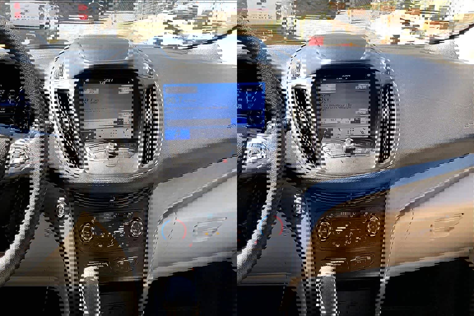 Certified 2019 Ford Escape SE image 11